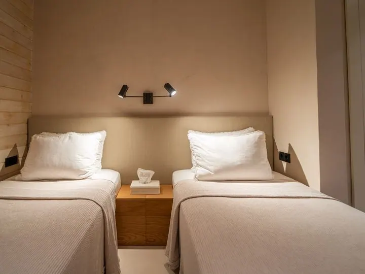 Kumquat Room